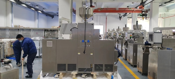 Roestvrij staal Soft Gel Capsule Manufacturing Equipment Touch Screen Operatie 1-10rpm Die Roll Speed 5.5kw Power