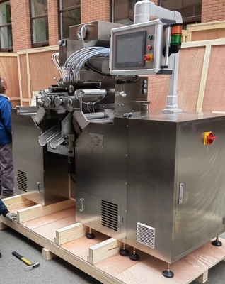 Roestvrij staal servo controle zachte capsule machine snelheid 1-10rpm 5.5kw
